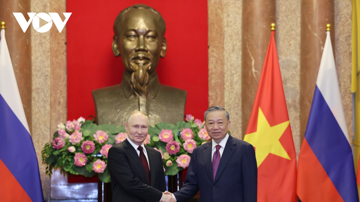 Vietnam, Russia hold high-level talks